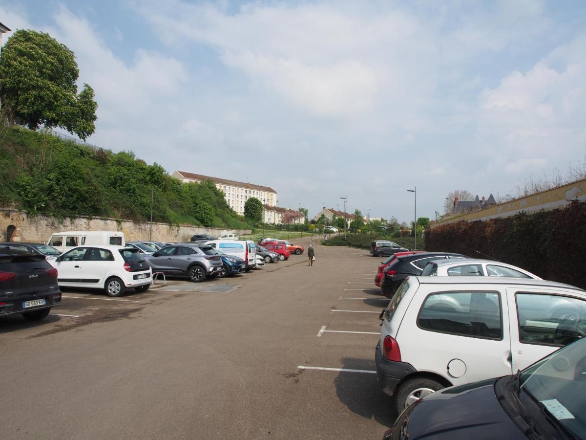 Le Mont Brenn Apartment Auxerre Bagian luar foto